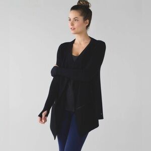 Lululemon Resolution Wrap
Sweater Cashmere Blend
Long Cardigan Sz 6/8